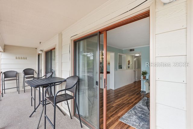 40 Folly Field Road 231, Hilton Head Island, SC 29928