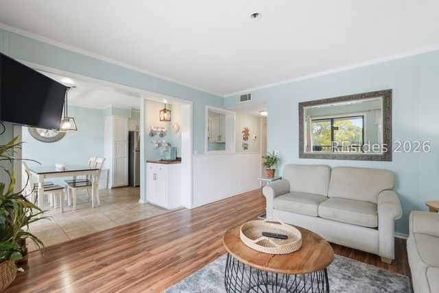 40 Folly Field Road 231, Hilton Head Island, SC 29928