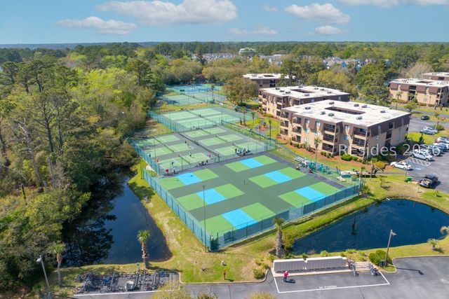 40 Folly Field Road 231, Hilton Head Island, SC 29928