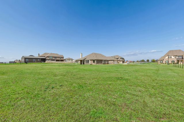 708 Olivia Lane, Collinsville, TX 76233