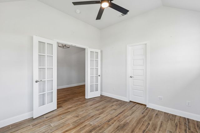 708 Olivia Lane, Collinsville, TX 76233