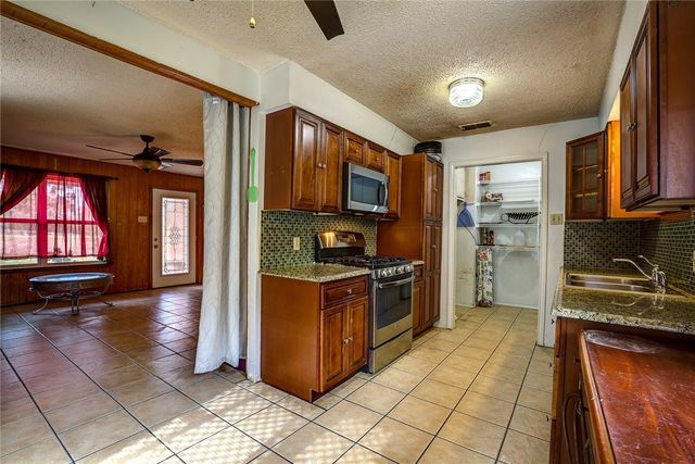 5627 Horizon Road, Rockwall, TX 75032