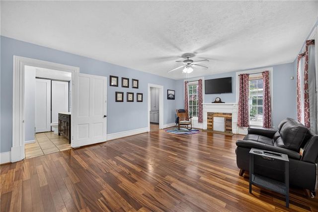 171 NE Broad Street, Fairburn, GA 30213