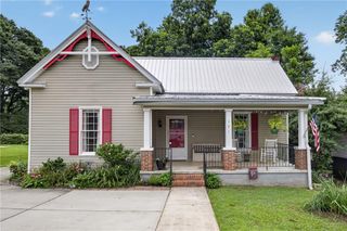 171 NE Broad Street, Fairburn, GA 30213
