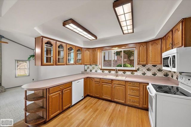 5075 Caraway Drive, Sterling Heights, MI 48314