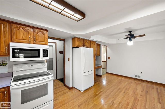 5075 Caraway Drive, Sterling Heights, MI 48314