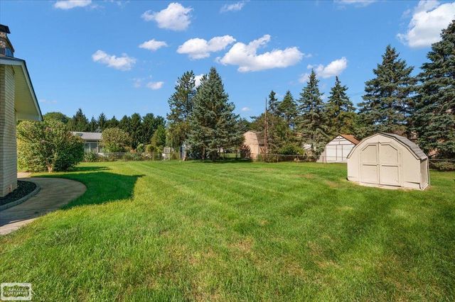 5075 Caraway Drive, Sterling Heights, MI 48314