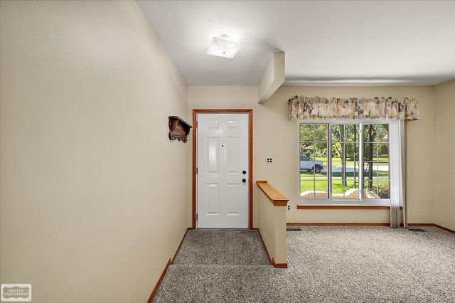 5075 Caraway Drive, Sterling Heights, MI 48314