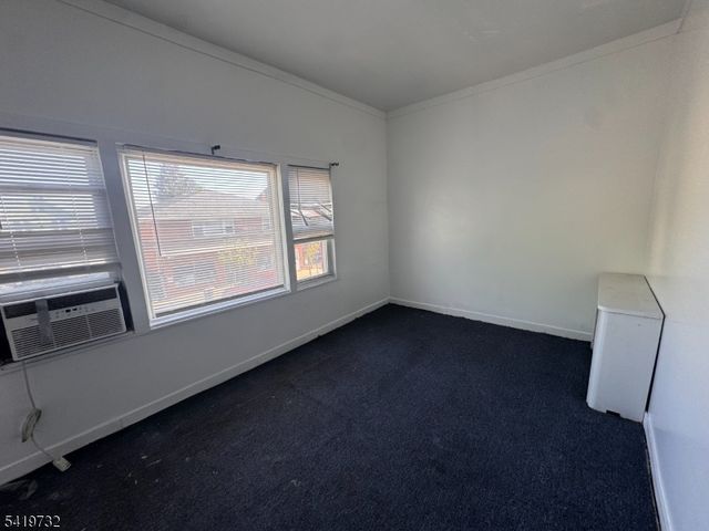 321 S 5Th St, Elizabeth City, NJ 07206