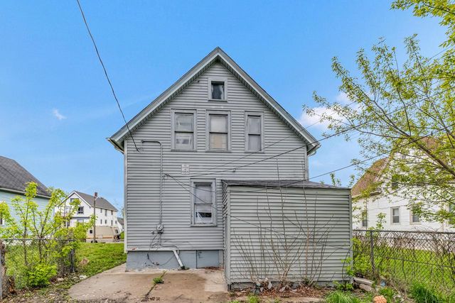 2638 19th STREET, Milwaukee, WI 53206