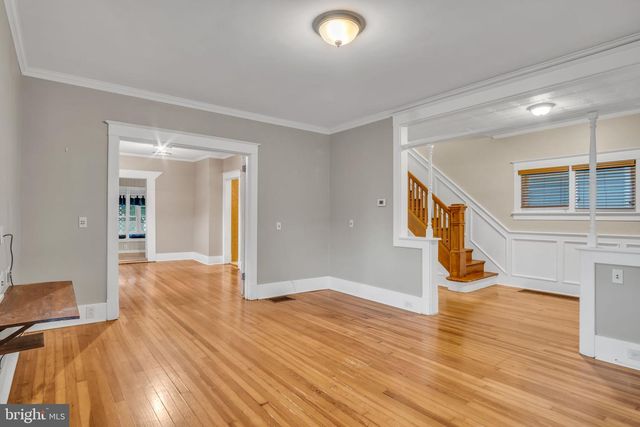 32 W WILLOW ST, Carlisle, PA 17013