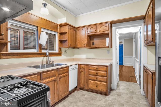32 W WILLOW ST, Carlisle, PA 17013