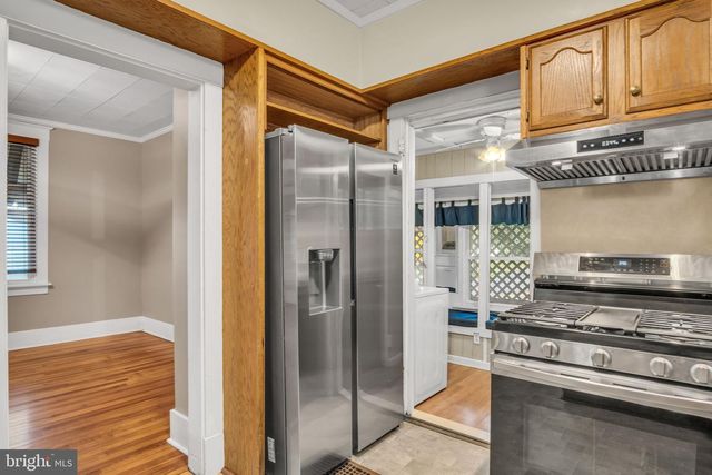 32 W WILLOW ST, Carlisle, PA 17013