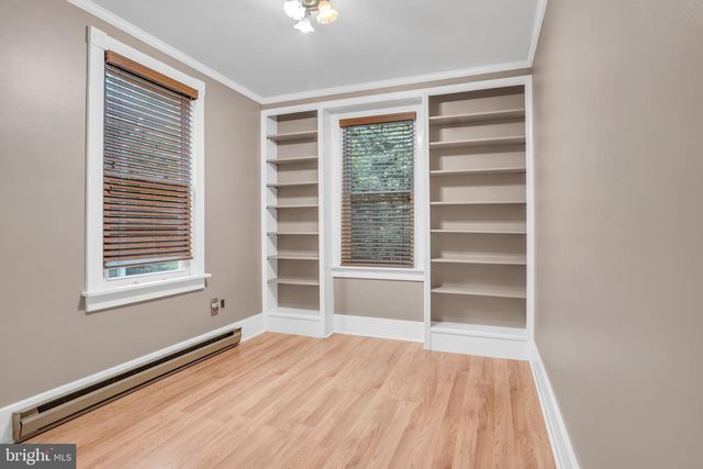 32 W WILLOW ST, Carlisle, PA 17013
