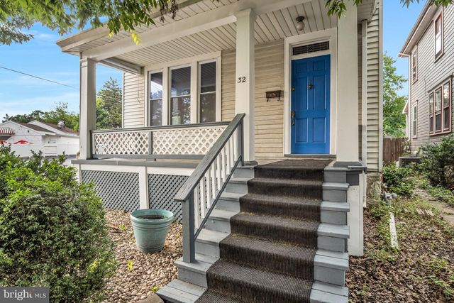 32 W WILLOW ST, Carlisle, PA 17013