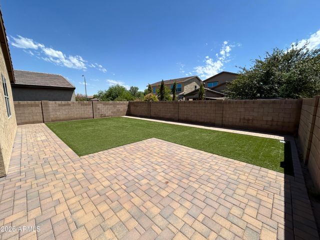 10319 W HAMMOND Lane, Tolleson, AZ 85353