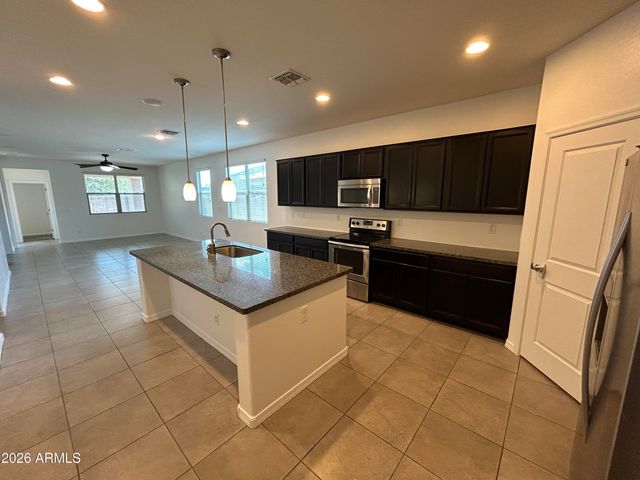 10319 W HAMMOND Lane, Tolleson, AZ 85353