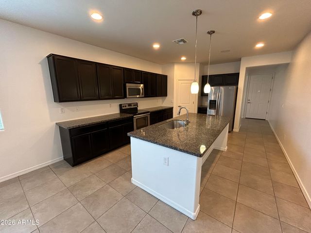 10319 W HAMMOND Lane, Tolleson, AZ 85353
