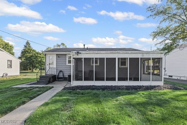 670 W Maryland Avenue, Sebring, OH 44672