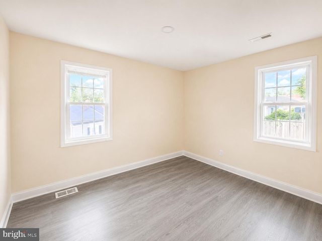 1209 CHAPEL OAKS DR, Capitol Heights, MD 20743