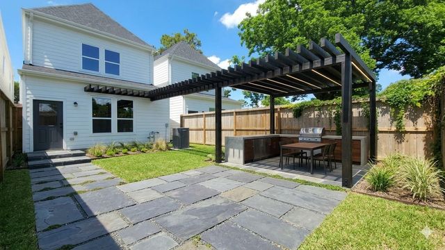 765 Enterprise B Street B, Houston, TX 77088