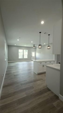 765 Enterprise B Street B, Houston, TX 77088