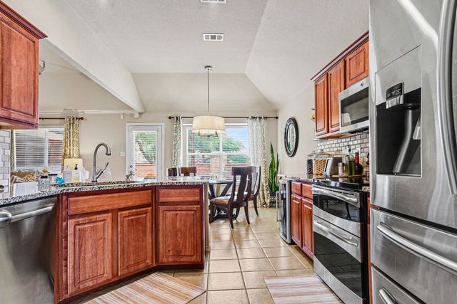 301 Cave River Drive, Murphy, TX 75094