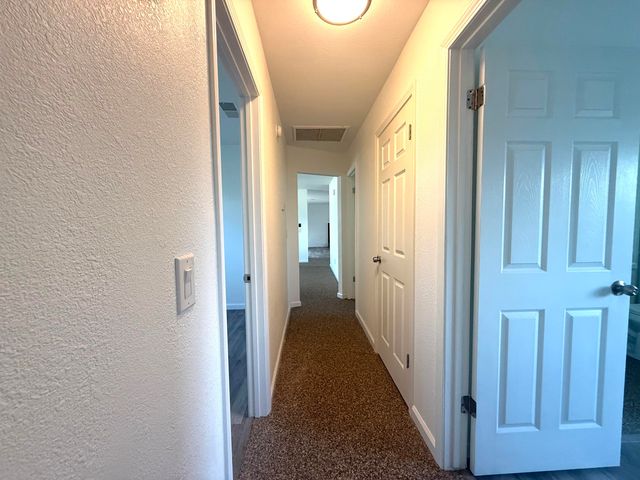 1093 Raymond Road, Hanford, CA 93230