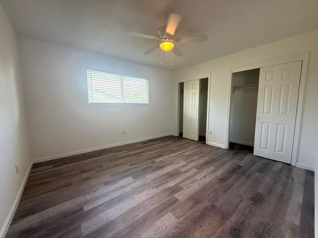 1093 Raymond Road, Hanford, CA 93230