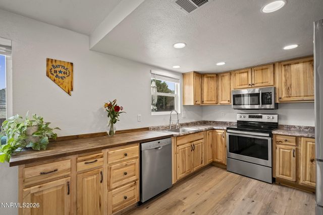 2424 Cartwright Road, Reno, NV 89521