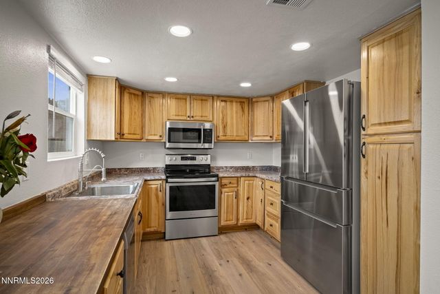 2424 Cartwright Road, Reno, NV 89521