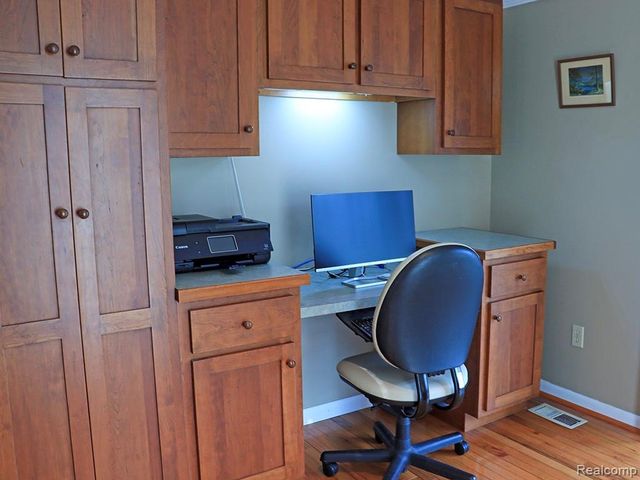 311 S Clinton Street, Stockbridge, MI 49285