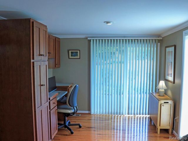 311 S Clinton Street, Stockbridge, MI 49285