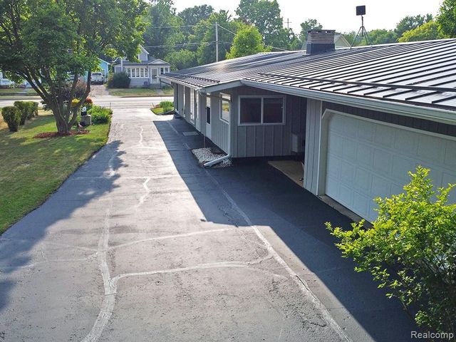 311 S Clinton Street, Stockbridge, MI 49285