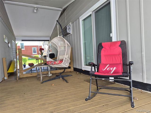311 S Clinton Street, Stockbridge, MI 49285