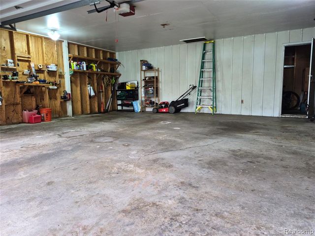 311 S Clinton Street, Stockbridge, MI 49285
