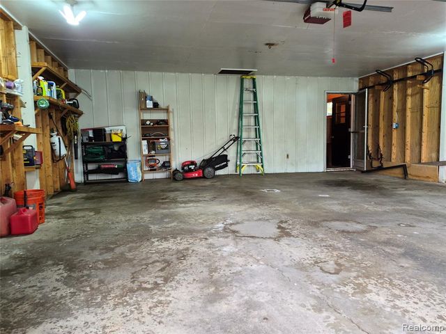 311 S Clinton Street, Stockbridge, MI 49285