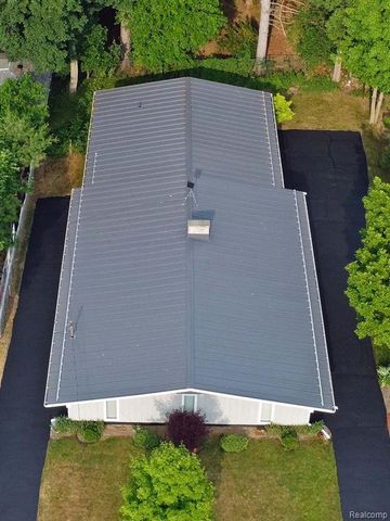 311 S Clinton Street, Stockbridge, MI 49285