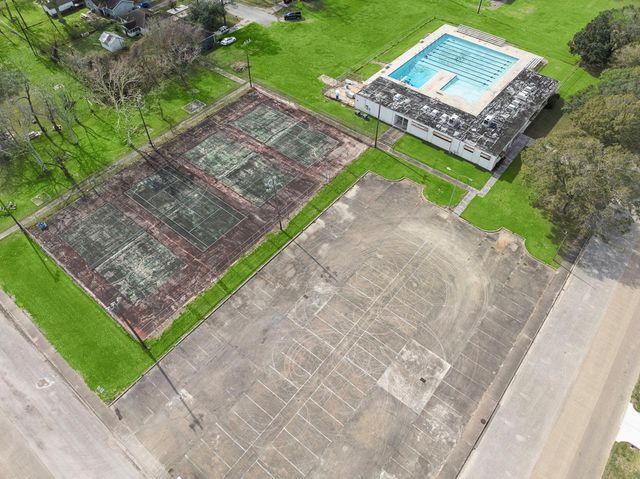 2407 16th Street, Bay City, TX 77414