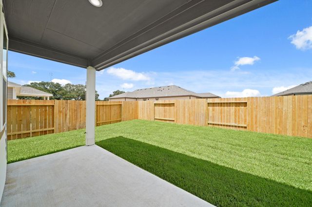 2407 16th Street, Bay City, TX 77414