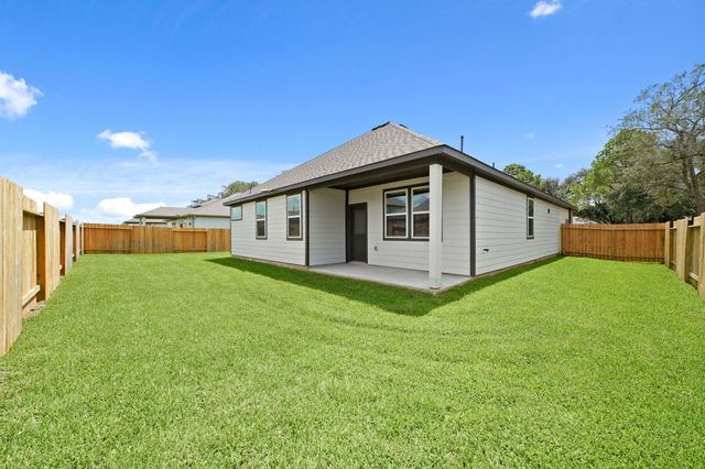 2407 16th Street, Bay City, TX 77414