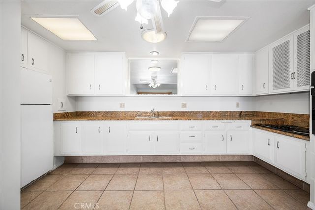 13211 St Andrews Drive 155K, Seal Beach, CA 90740