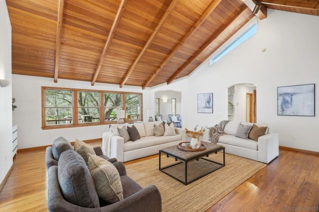 432 Arnold Way, Alpine, CA 91901