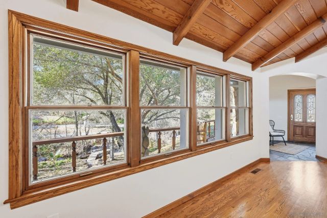 432 Arnold Way, Alpine, CA 91901