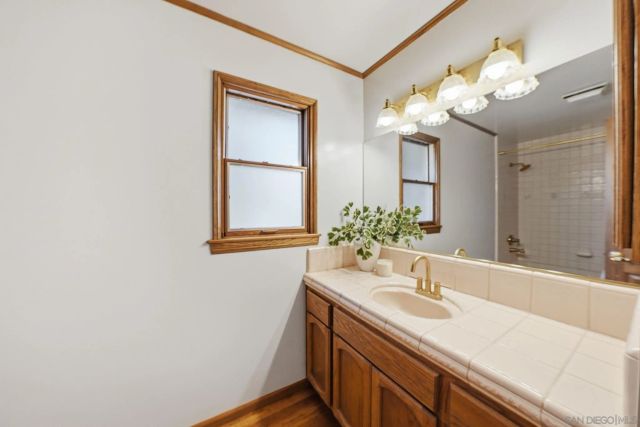 432 Arnold Way, Alpine, CA 91901