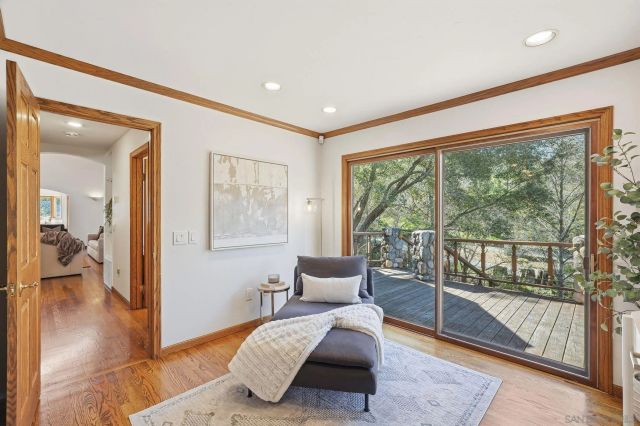 432 Arnold Way, Alpine, CA 91901