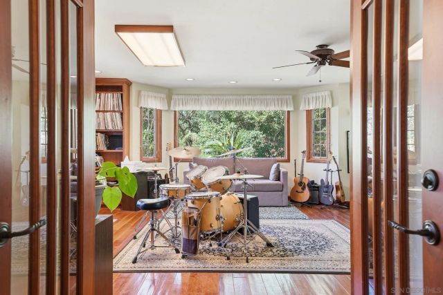 432 Arnold Way, Alpine, CA 91901