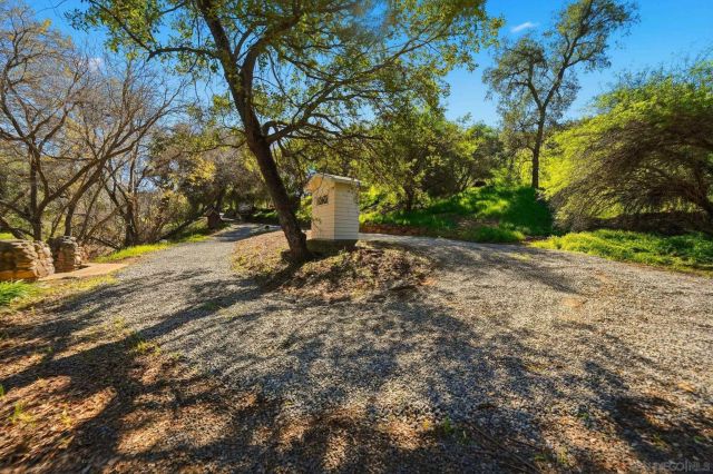 432 Arnold Way, Alpine, CA 91901