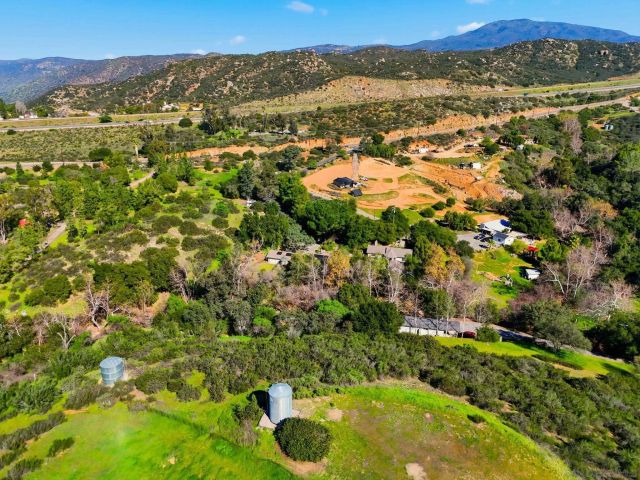 432 Arnold Way, Alpine, CA 91901