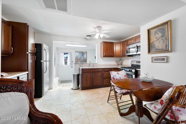 349 S Paseo Cerro, Green Valley, AZ 85614